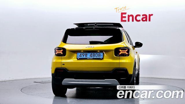 Jeep Avenger из Кореи Encar