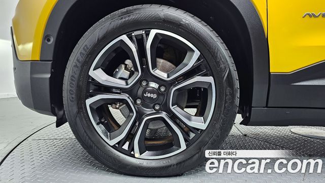 Jeep Avenger из Кореи Encar