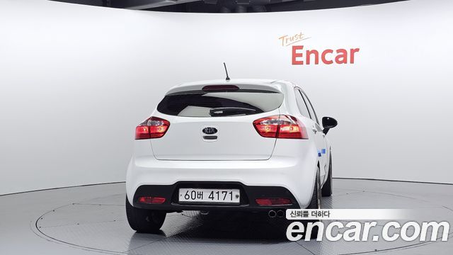 Kia pride из Кореи Encar