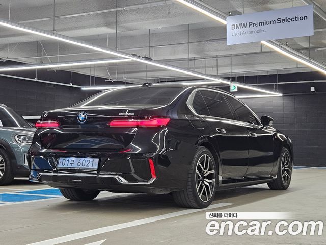 BMW i7 из Кореи Encar