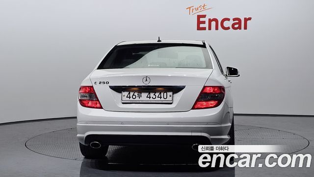 Mercedes-Benz C-Class из Кореи Encar