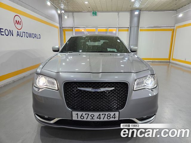 Chrysler 300C из Кореи Encar