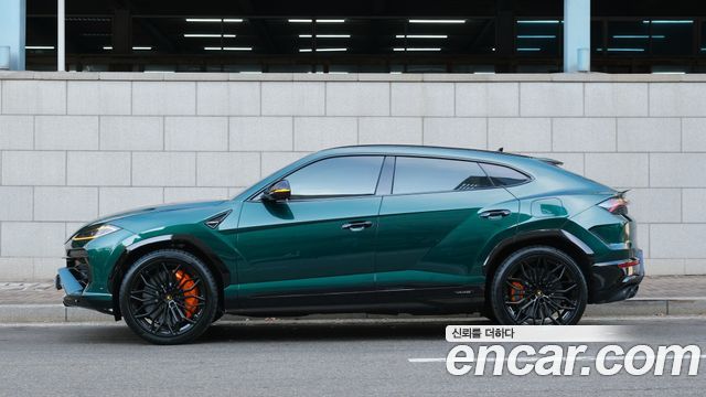 Lamborghini Urus из Кореи Encar