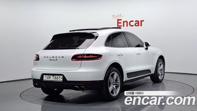 Porsche Macan из Кореи Encar