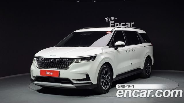 Kia Carnival 9-Seater Prestige — пробег 96 960 км — фото 1 из 5