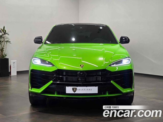 Lamborghini Urus из Кореи Encar