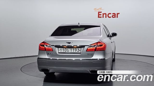 Hyundai Genesis из Кореи Encar