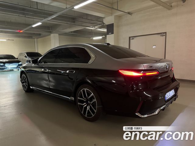 BMW 7-Series 740i xDrive M Sport Limited — пробег 30 000 км — фото 4 из 5