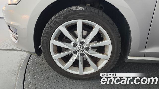Volkswagen Golf 1.6 TDI — пробег 107 016 км