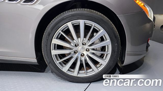 Maserati Quattroporte из Кореи Encar