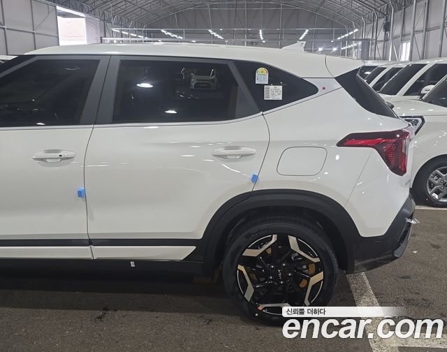 Kia Seltos из Кореи Encar