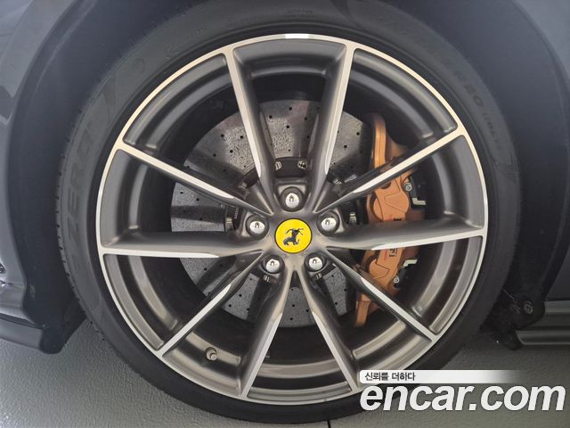 Ferrari 812 из Кореи Encar