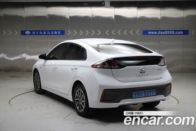 Hyundai Ioniq из Кореи Encar