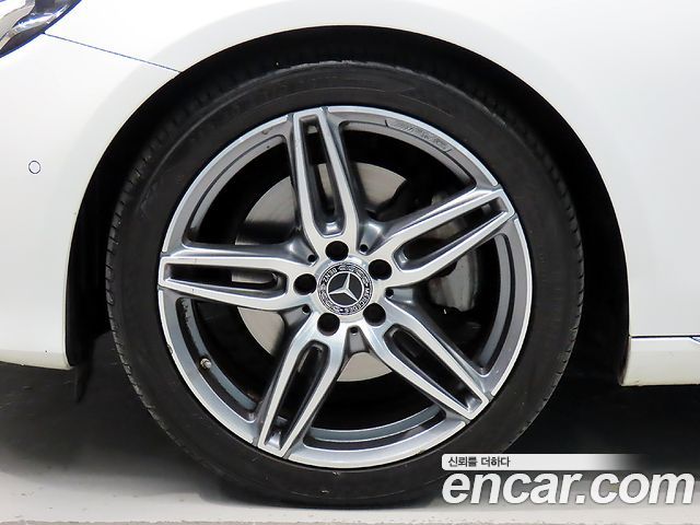 Mercedes-Benz E-Class E200 Avantgarde — пробег 82 000 км