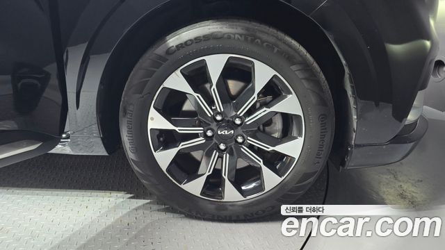 Kia Carnival 7-Seater Hi-Limousine Signature — пробег 52 767 км
