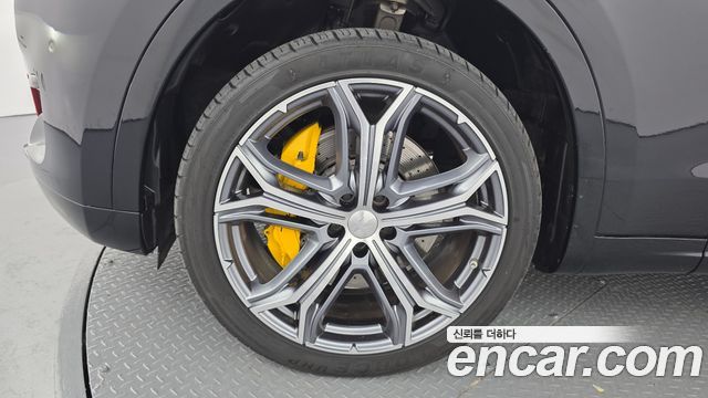 Maserati Levante 3.0 S AWD GranLusso — пробег 63 541 км