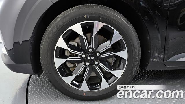 Kia Carnival 9-Seater Prestige — пробег 143 802 км