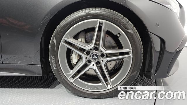 Mercedes-Benz CLS-Class CLS300d 4MATIC — пробег 47 760 км