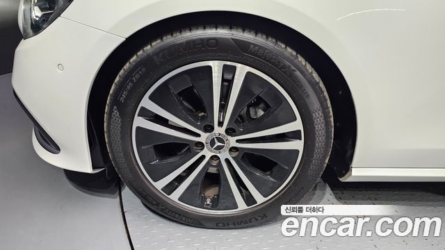 Mercedes-Benz E-Class E250 Avantgarde — пробег 97 079 км
