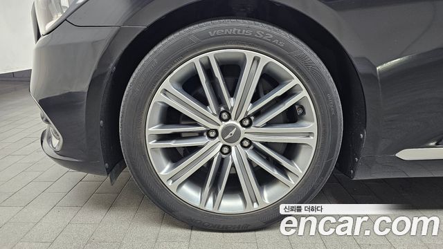 Genesis G80 3.3 GDI AWD Luxury — пробег 112 312 км