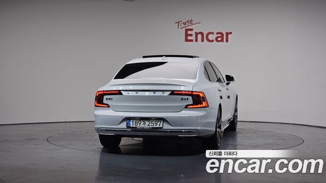 Volvo S90 B6 AWD Ultimate Bright — пробег 52 283 км — фото 4 из 5