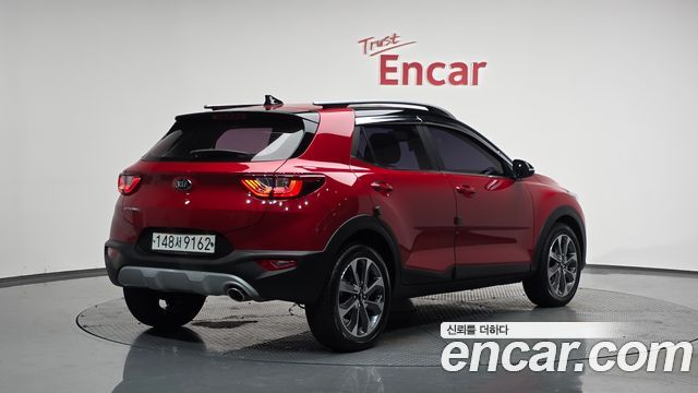 Kia Stonic из Кореи Encar