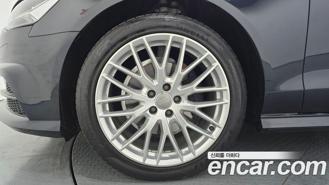 Audi A6 35 TDI Premium C7 — пробег 34 555 км