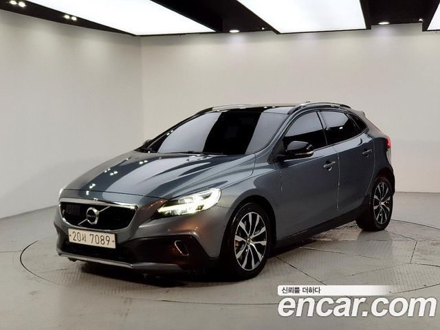 Volvo V40 из Кореи Encar