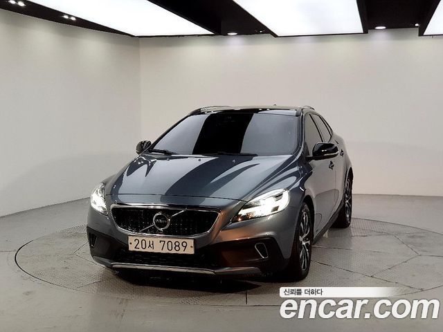 Volvo V40 из Кореи Encar
