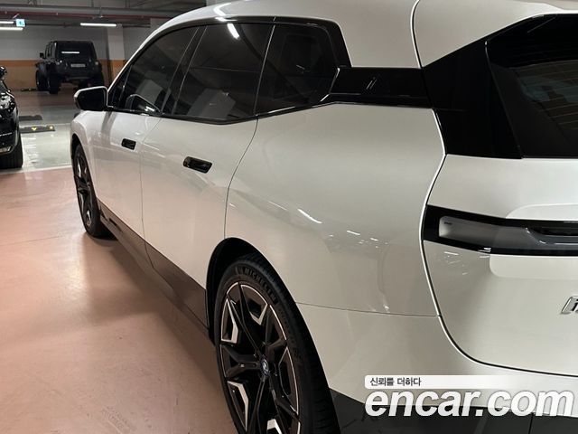 BMW iX из Кореи Encar