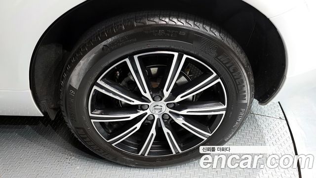 Volvo XC60 из Кореи Encar