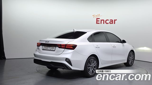 Kia K3 из Кореи Encar