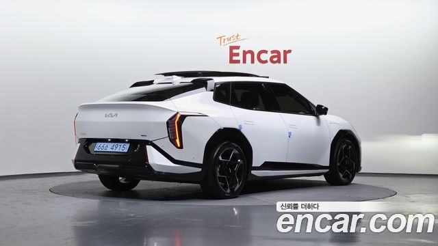 Kia EV4 из Кореи Encar
