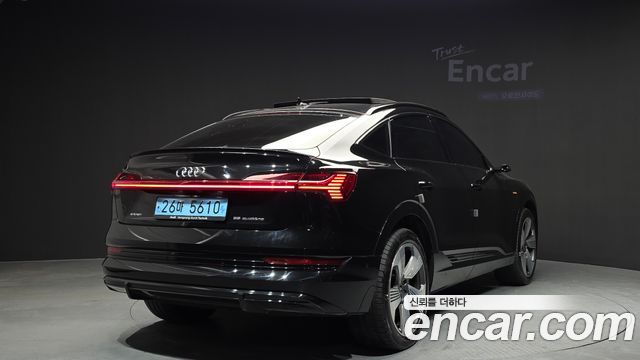 Audi e-tron из Кореи Encar