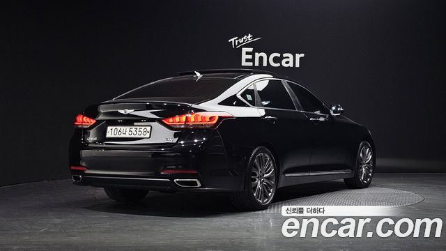 Hyundai Genesis из Кореи Encar