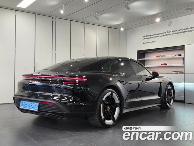 Porsche Taycan из Кореи Encar