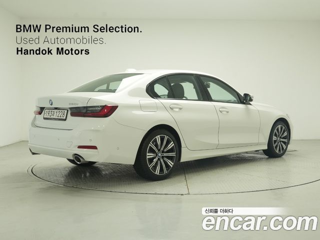 BMW 3-Series из Кореи Encar