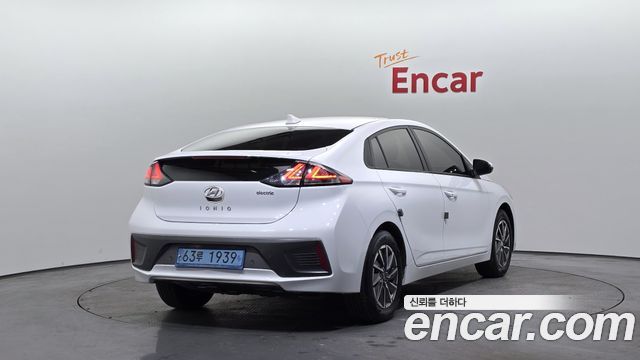 Hyundai Ioniq из Кореи Encar