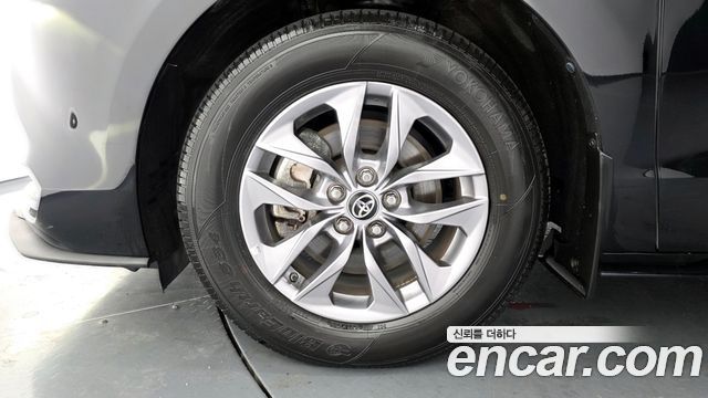 Toyota Sienna 2.5 Hybrid AWD — пробег 41 346 км