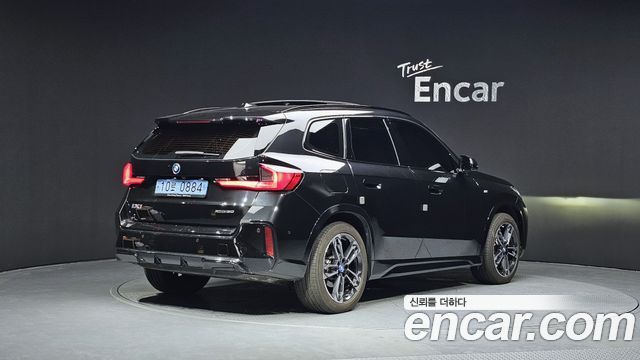 BMW iX1 из Кореи Encar