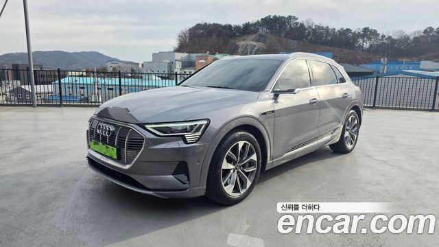 Audi e-tron из Кореи Encar