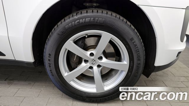 Porsche Macan из Кореи Encar