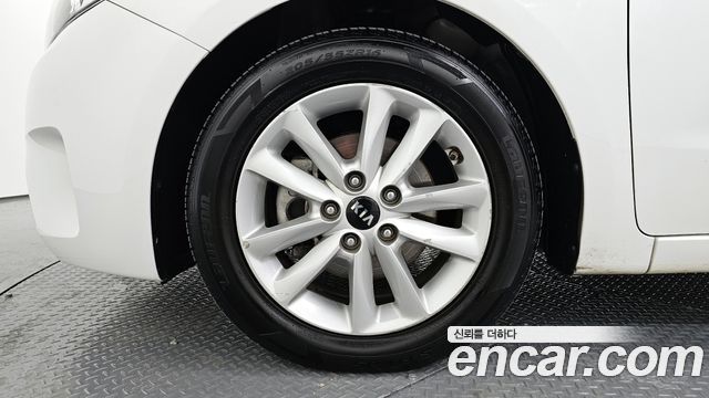 Kia K3 из Кореи Encar