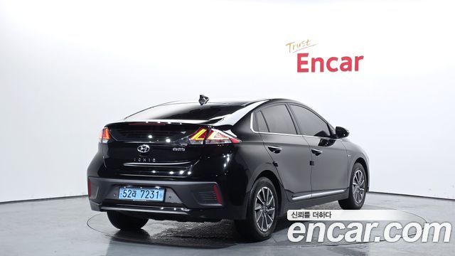 Hyundai Ioniq из Кореи Encar