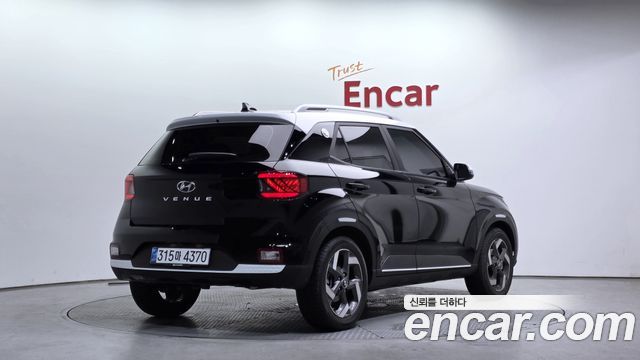 Hyundai Venue из Кореи Encar