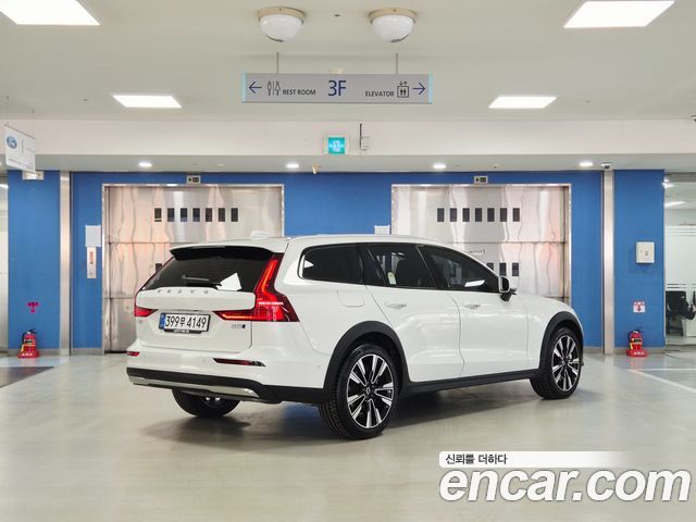Volvo V60 из Кореи Encar