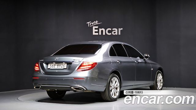 Mercedes-Benz E-Class из Кореи Encar