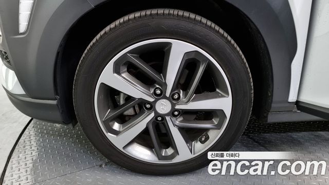 Hyundai Kona из Кореи Encar