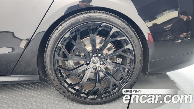 Audi S8 4.0 TFSI quattro D4 — пробег 138 915 км