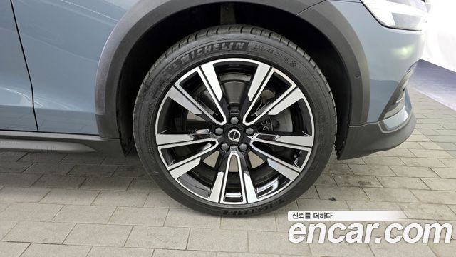Volvo V60 из Кореи Encar